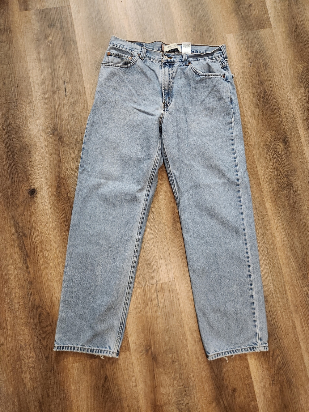 Levi's 550 Men's 34x31* measured Relaxed Y2K Fit Light Blue Denim Straight Jeans